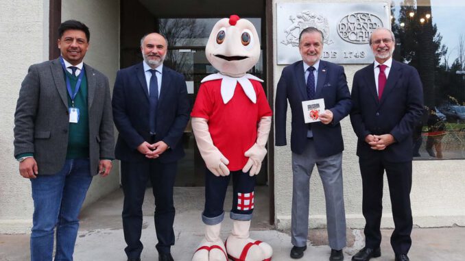 Tres fichas conmemorativas de Condorito, Yayita y Coné fabricadas por Casa de Moneda de Chile